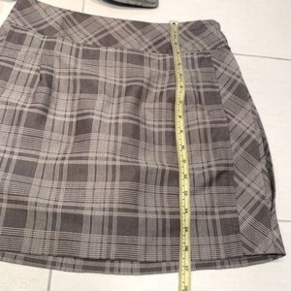 Made in 🇨🇦Gorgeous Pink Tartan Pleated Mini Skirt - Picture 10 of 17